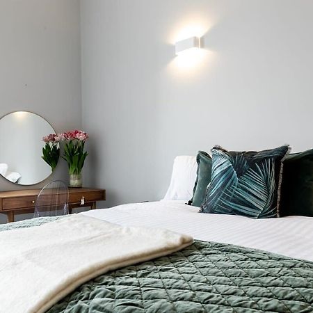 Beautiful 4 Bed Flat In Perfect Central Location 글라스고 외부 사진