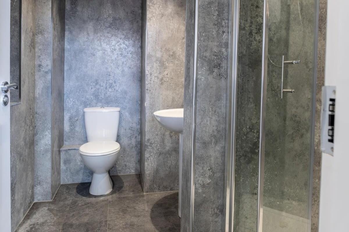 Beautiful 4 Bed Flat In Perfect Central Location 글라스고 외부 사진